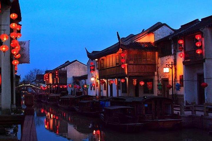 Private Suzhou Night Tour:Master of the Nets Garden, Ancient Canal with Dinner