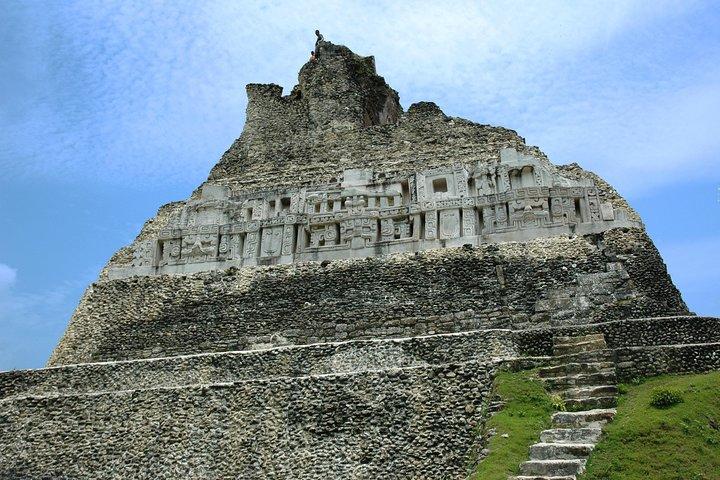 Xunantunich and Inland Blue Hole Tour 