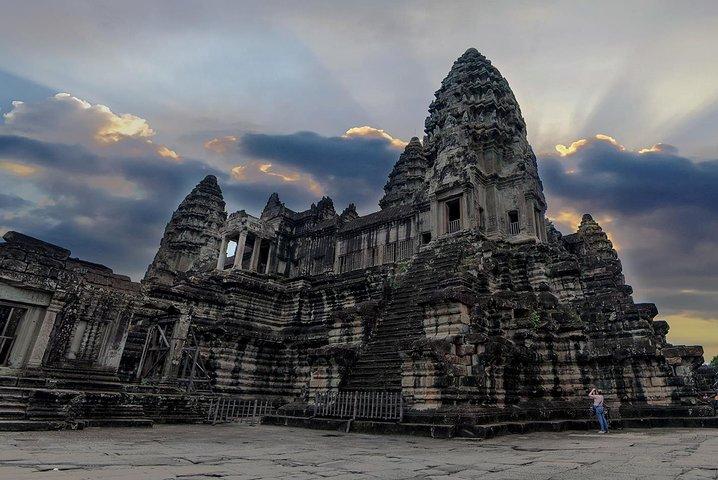 3-Day Angkor Wat & All Interesting Major Temples & Kulen Mount Waterfall