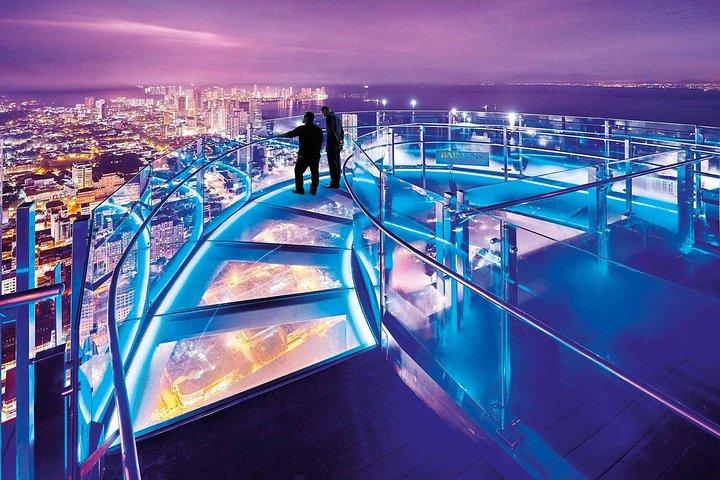 Private Dinner at THE TOP with Skywalk Experience from Penang
