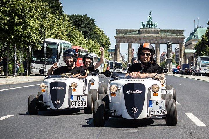 Berlin City Tour in a Mini Hotrod 