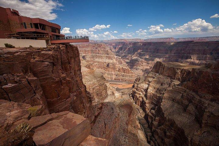 Grand Canyon Helicopter Tour with Eagle Point Rim Landing