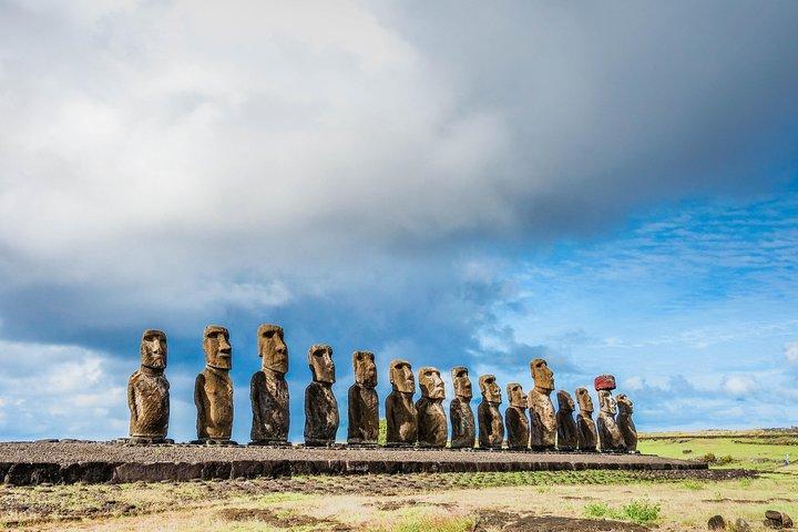 Moai Rise and Fall: Full Day Private Tour