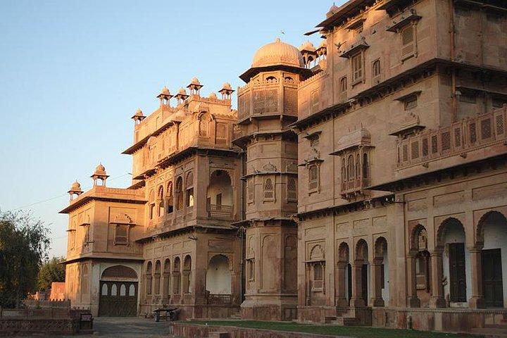 Self Guided Bikaner City Tour With One Way Transfer To Jaipur 