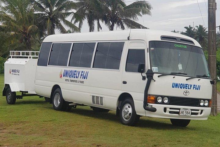 Private Minibus Transfer Hotel to Nadi Airport 