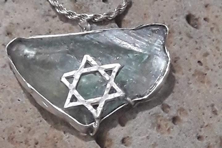 Tours in the gallery of original handmade jewelry