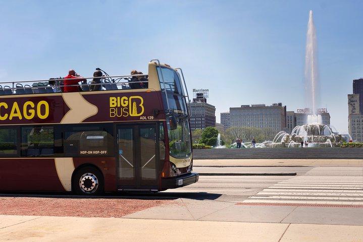 Big Bus Chicago: Hop-On Hop-Off Sightseeing Tour