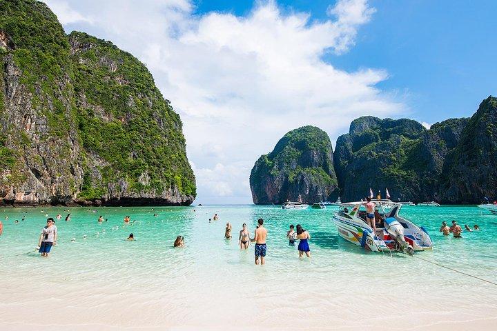 Phi Phi Island Tour from Krabi by Speedboat with Lunch (SHA Plus)