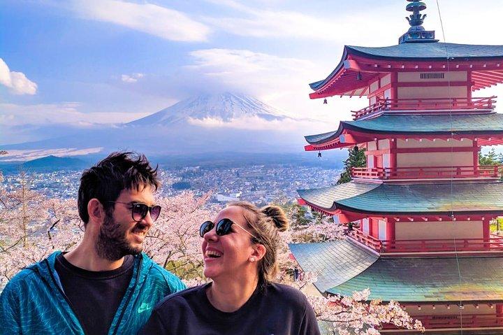 Tour around Mount Fuji group from 2 people ¥32,000