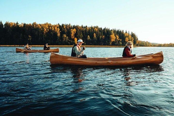 Premium guided Canoe Tour in lake Plateliai Handcrafted inventory and picnic set