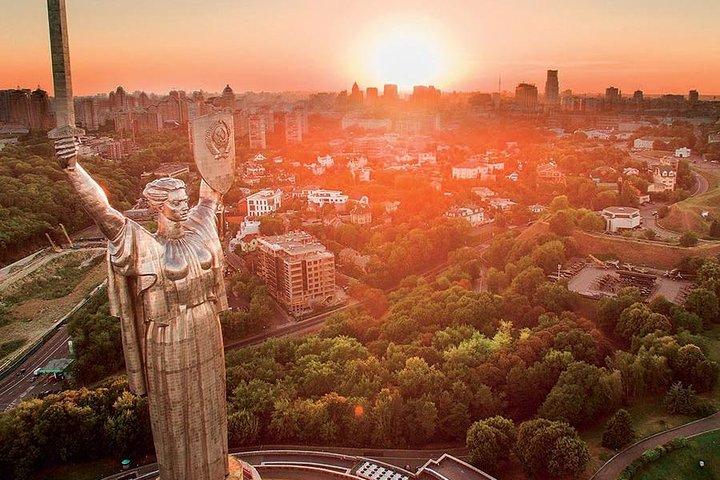 Must-see sights in Kiev by car