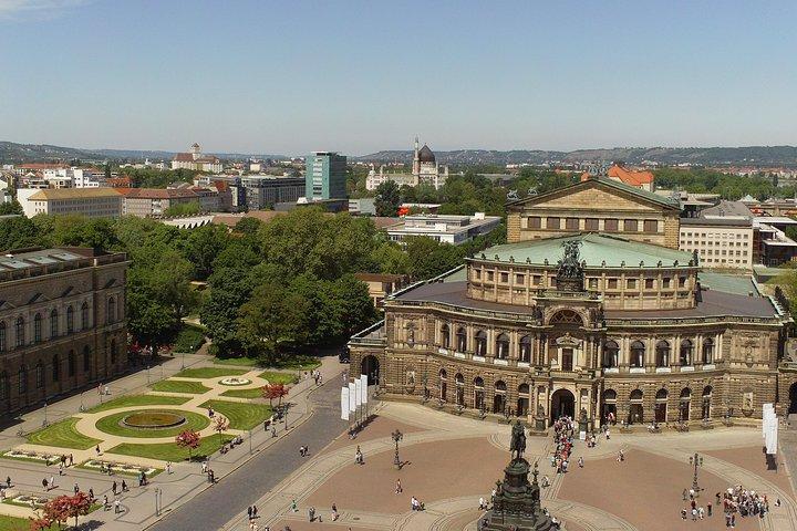 City tour and guided tour in the New Green Vault and in the Semperoper