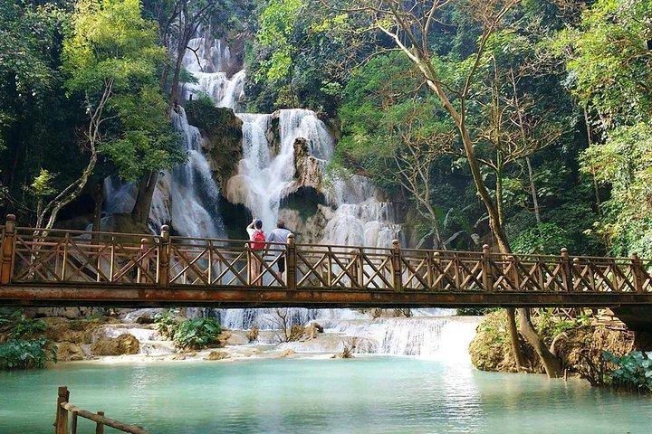 Kuang Si Waterfall Minibus (Private)