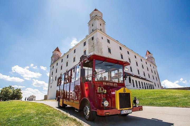 Bratislava Big Castle Tour by Presporacik