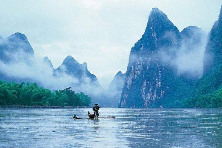 4-Star Li River Cruise One Way Ticket from Guilin to Yangshuo with Buffet Lunch