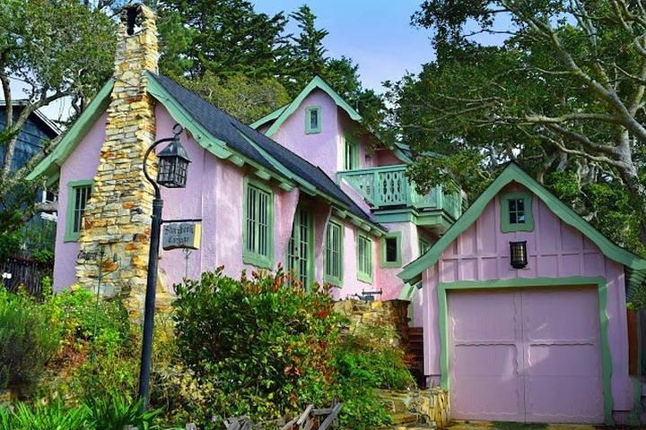 Carmel-by-the-Sea's Fairytale Houses: A Self-Guided Walking Tour