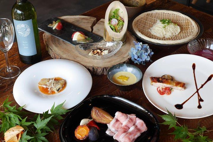 Enjoy the sake and food! “Terrorism” Akiu Course
