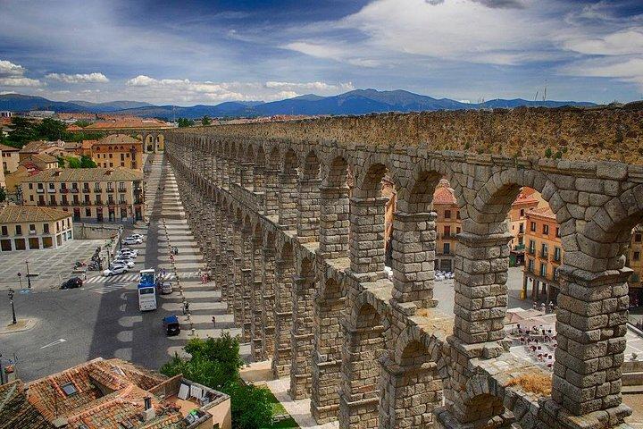 Segovia Walking Private Tour 3 hours with tickets included