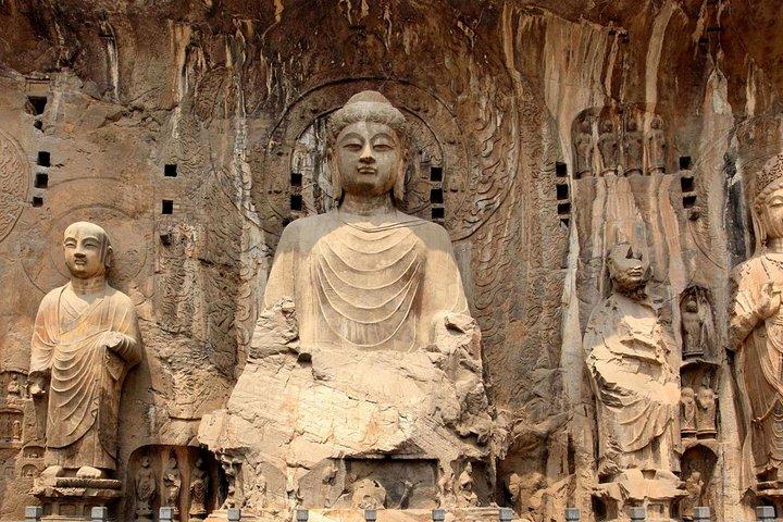 Private Luoyang Day Tour: Longmen Grottoes and White Horse Temple