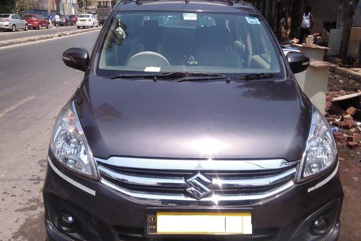 Mumbai Private Car Rental with Professional Driver
