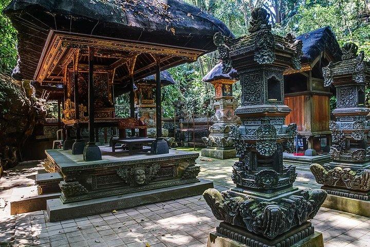 Ubud Sacred Monkey Forest & Art Village Tour