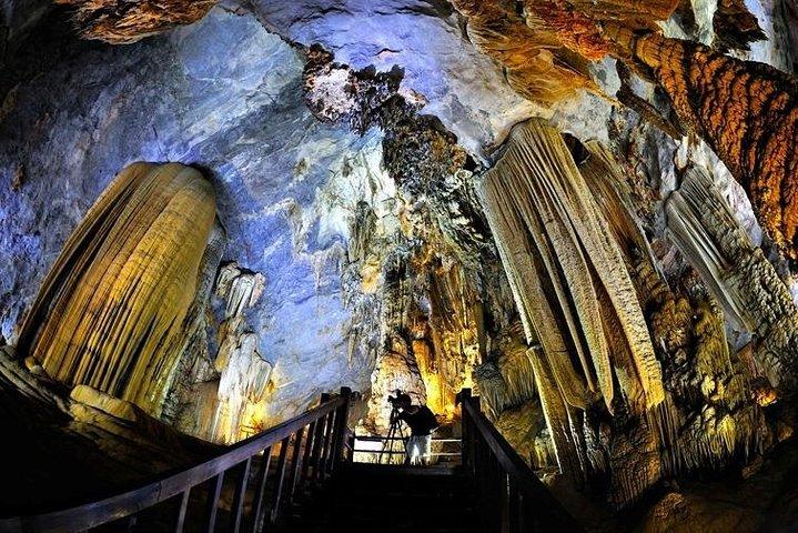 PHONG NHA & DARK Cave: Day Cave tour in Phong Nha 