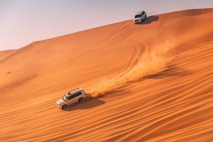 Dubai Desert safari 4x4 Dune Bashing, Sandboarding, Camel Riding, Bbq Dinner 