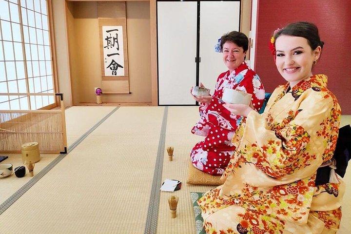 Tea Ceremony and Kimono Experience Tokyo Maikoya