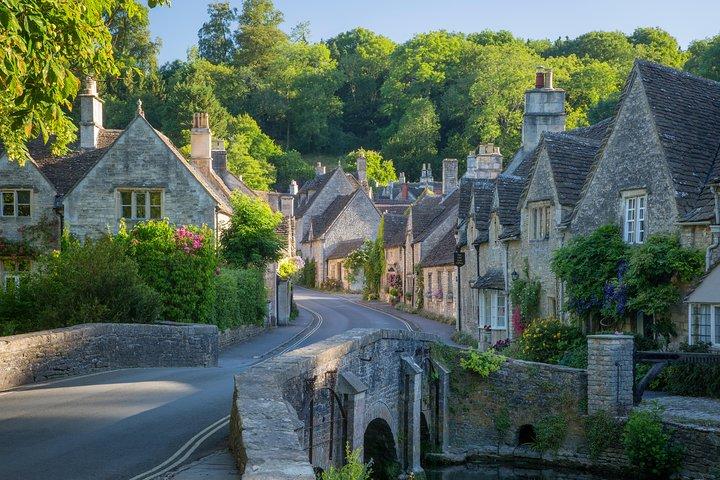 Cotswolds Experience - full day small group day tour from Bath ( Max 14 persons)