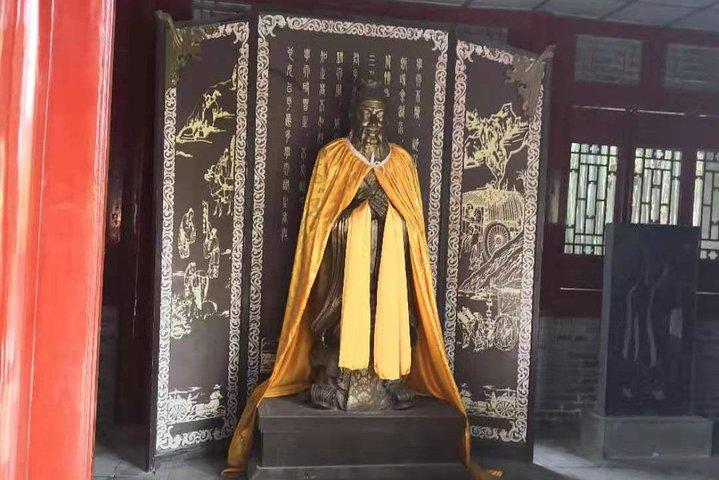 Confucius temple day tour in Qufu start from Qufu bullet train station or city