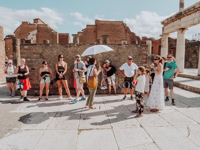 Pompeii Small Group tour with an Archaeologist