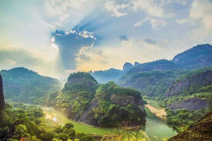 2-Day Private Tour to the World's natural and cultural heritage Mount Wuyi