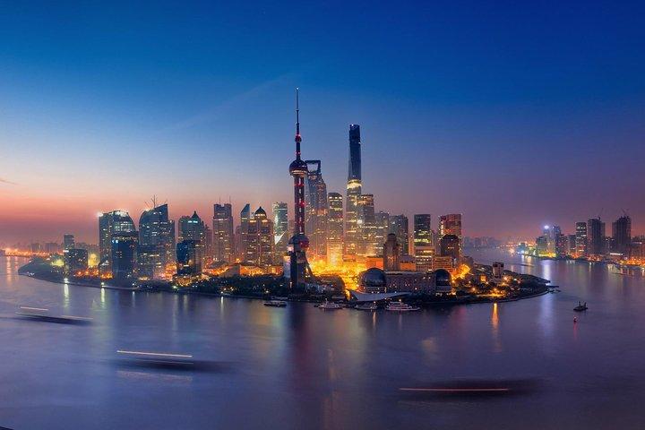 Shanghai Night River Cruise VIP Seating with Private Transfer and Dinner Option