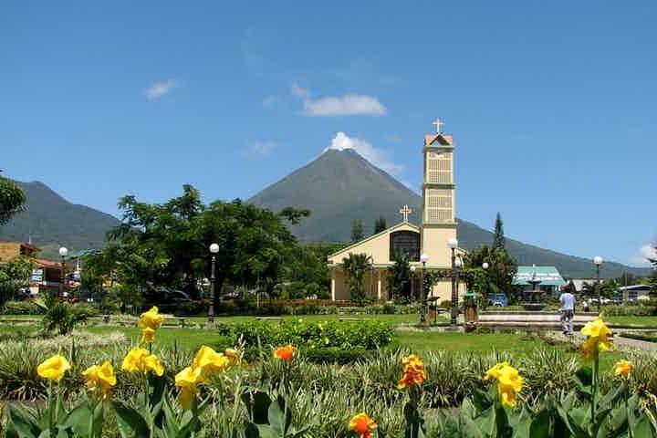 Luxury day-trip off the beaten path Arenal Volcano