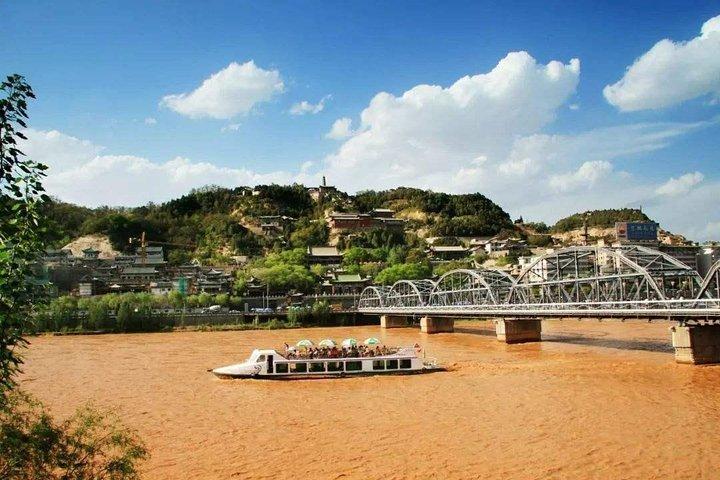 Private Lanzhou City Highlights Tour with Lunch and Yellow River Cruise