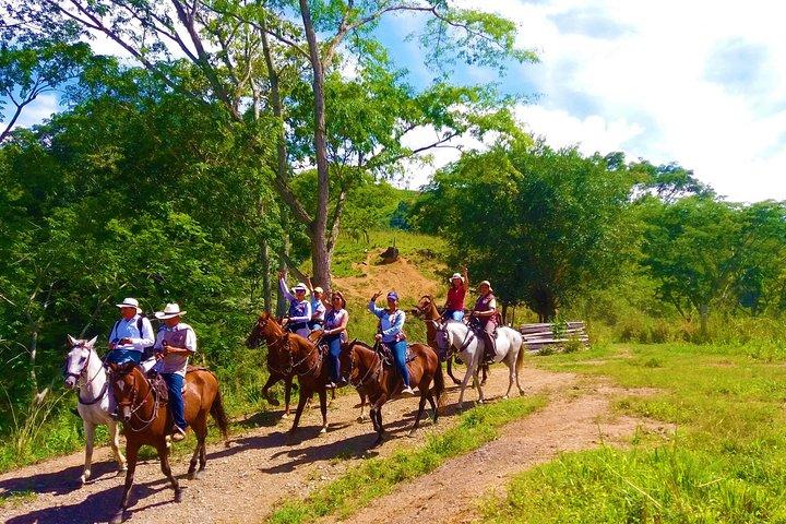 Private Tour - Horse-Riding La Lajita (Nature)