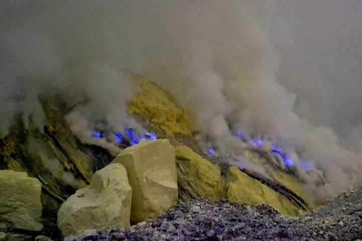 Ijen Crater Sharing Tour