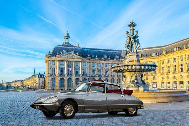 Private guided tour of Bordeaux in a luxurious Citroen DS - 1 hour