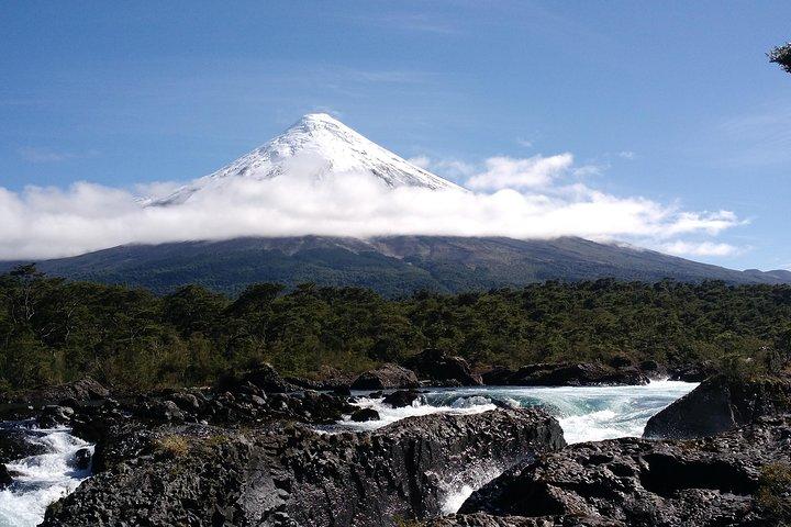 Private Day tour Petrohue Falls, Osorno Volcano & Puerto Varas