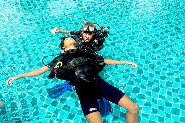 2 Day Rescue Diver Course in Koh Chang
