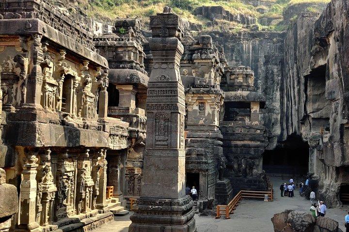 Ellora Caves Guided Day Tour with Other Attractions