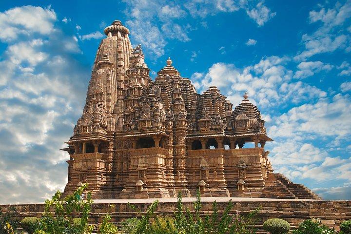 Private Tour of Kamasutra Temples in Khajuraho