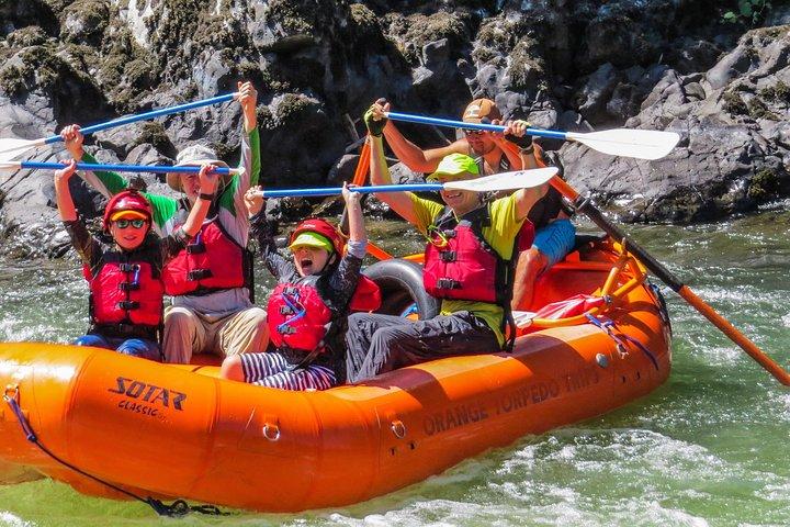 Rogue River Hellgate Canyon PM Half-Day Raft Trip