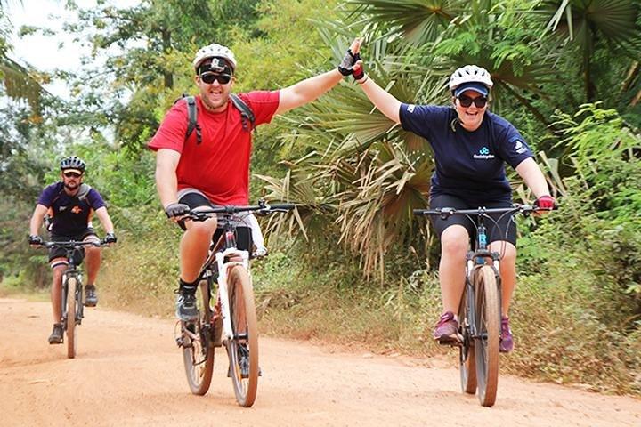 Battambang Cycling Tour