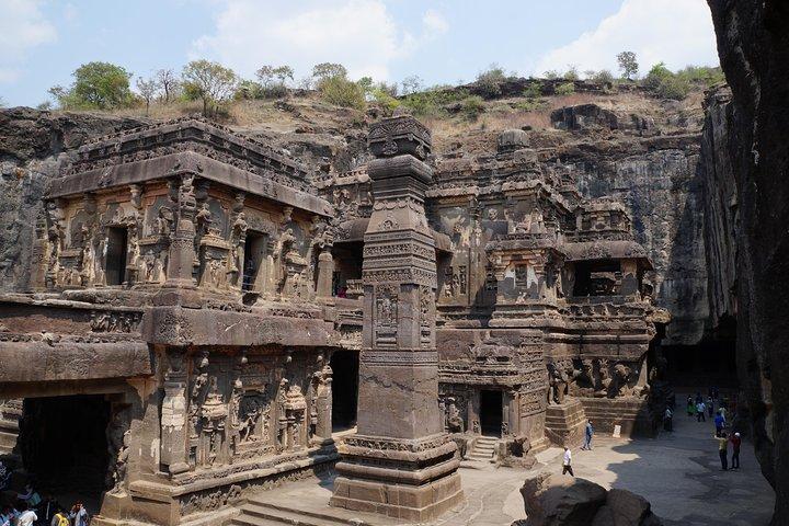 Ellora caves guided tour with other attractions
