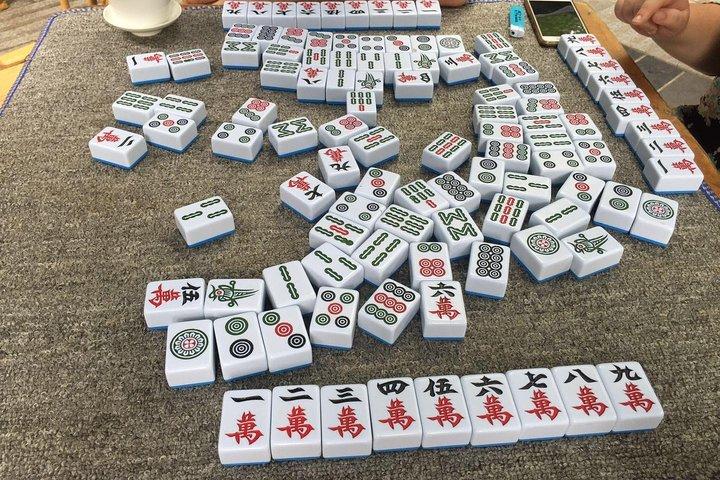 Half-day Private Mahjong course in Local Tea House