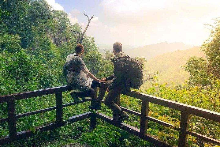 Private Tour: Trekking Kanchanaburi Forest to Tham Than Lod