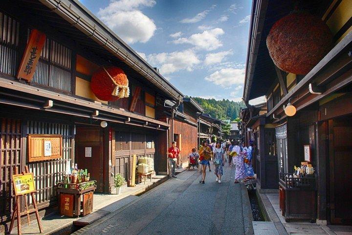 Takayama Full-Day Private Tour with Government Licensed Guide