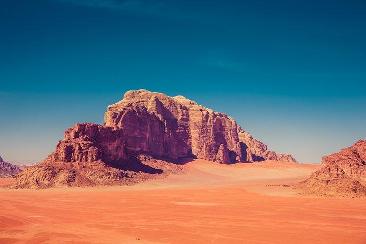 Jeep Tour in Wadi Rum with Professional Guide (Full day)