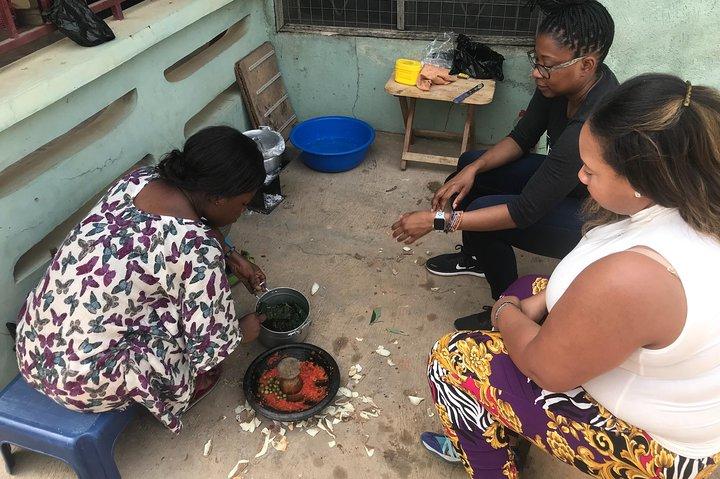 Kejetia Market Tour and Traditional Food Cooking Class.